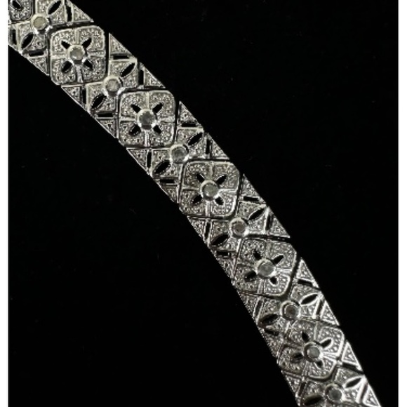 Elegant Silver plated raw/rough diamond Bracelet - Picture 3 of 15